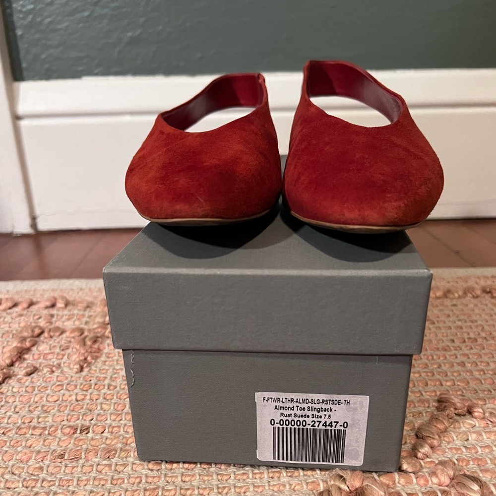 Everlane Almond Toe Slingback in Rust Suede - 7.5